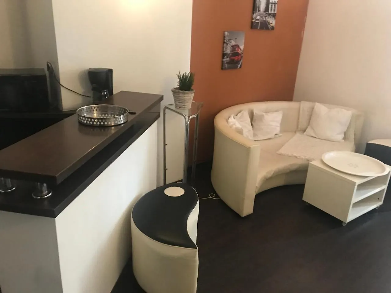 Apartment Wilson Room Bucharest